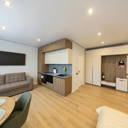 Monte Apartment *