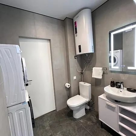Monte Apartment *