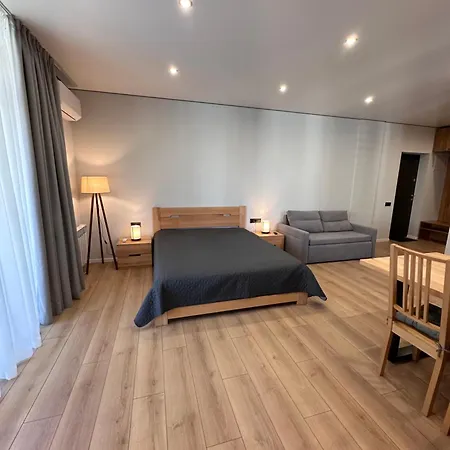 Monte Apartment