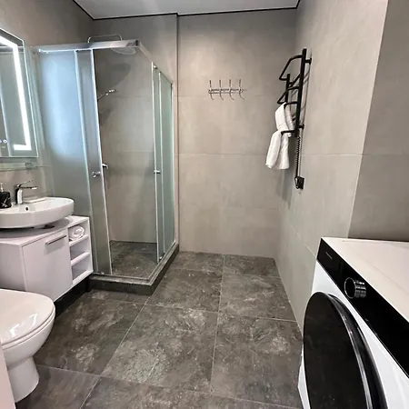 Monte Apartment *